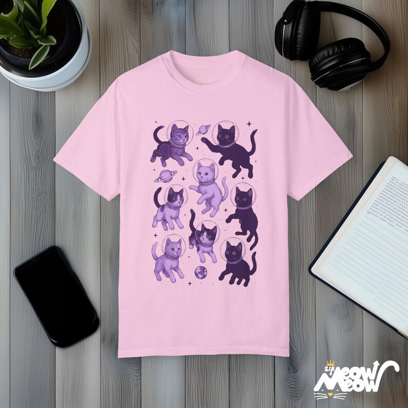 Space Cats T-Shirt: Cosmic Kitty Astronaut Graphic Tee Blossom