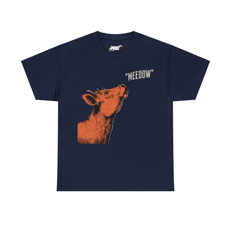 Cow 'Meeow' Parody T-Shirt: Amusing Farm Animal Graphic Tee Navy