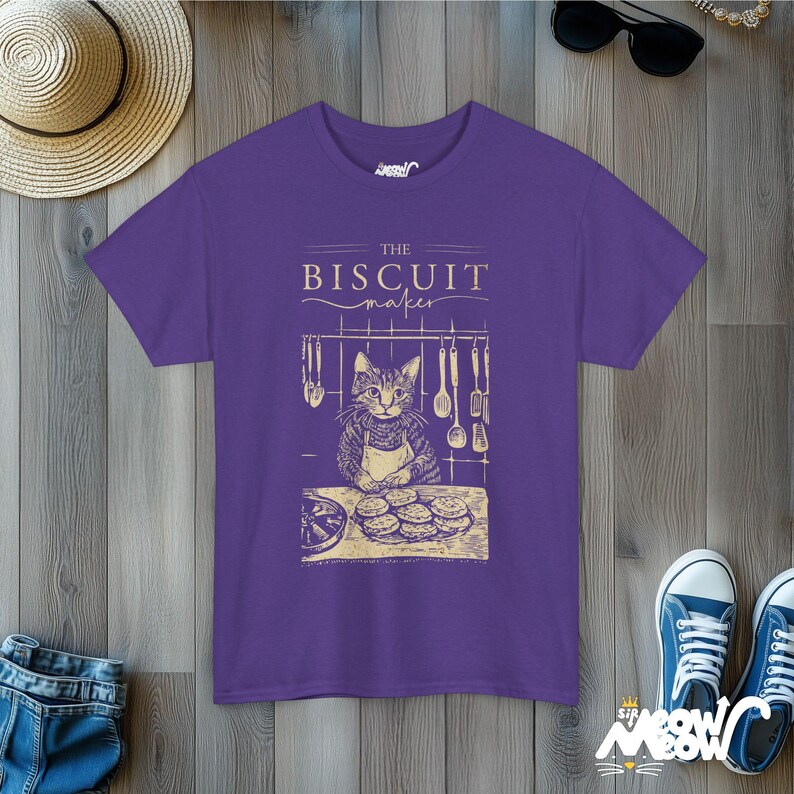 Maglietta con gatto che prepara i biscotti: maglietta vintage da fornaio in cucina Lilac
