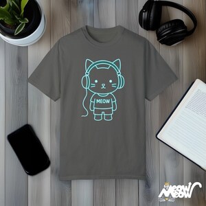 Comfort Colors Neon Cat-koptelefoon-T-shirt: Kawaii Vaporwave-T-shirt Pepper