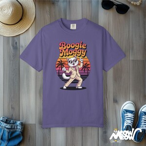 UFO Fried Egg T-Shirt: Funny Alien Breakfast Pun - Comfort Colors Unisex Tee Grape