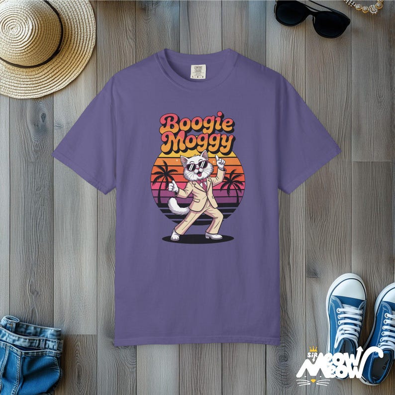 UFO Fried Egg T-Shirt: Funny Alien Breakfast Pun - Comfort Colors Unisex Tee Grape