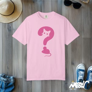 Comfort Colors Cat & Mouse T-Shirt: Minimalist Optical Illusion Blossom
