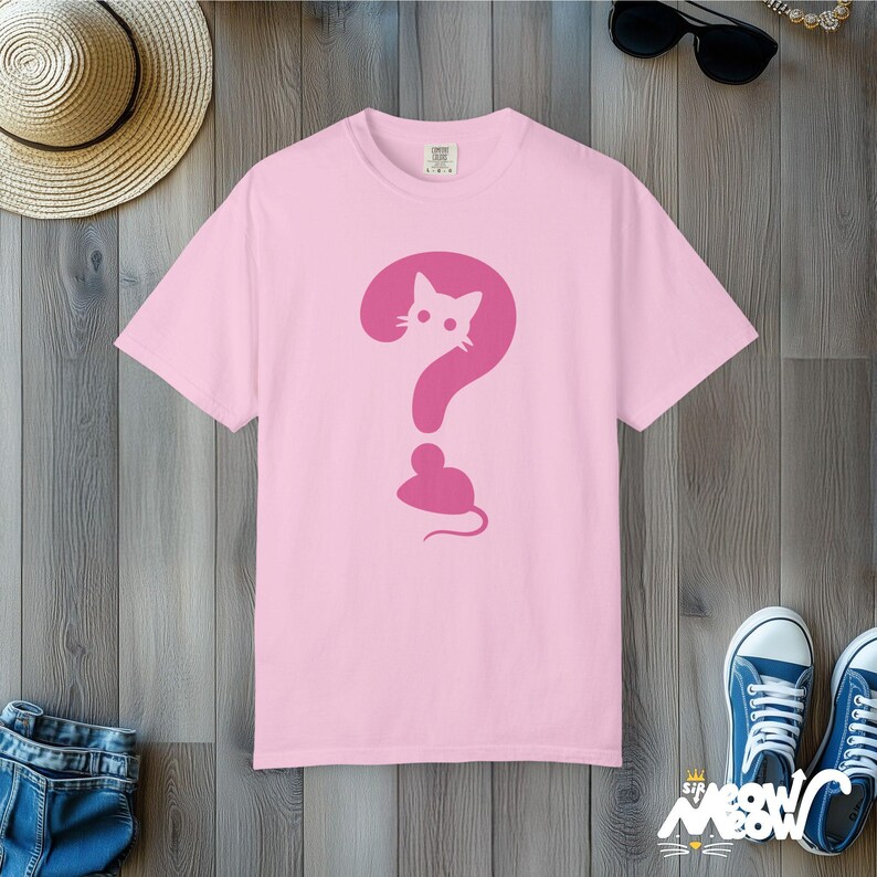 Comfort Colors Cat & Mouse T-Shirt: Minimalist Optical Illusion Blossom