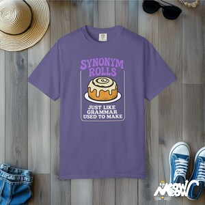 Camiseta de profesor con sinónimos: divertida camiseta con juegos de palabras gramaticales y colores cómodos Grape