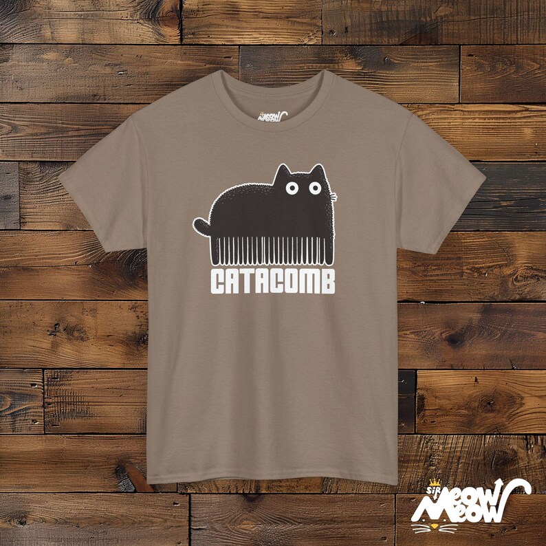 Catacomb Pun Unisex T-Shirt, Funny Hairdresser Cat Tee Brown Savana
