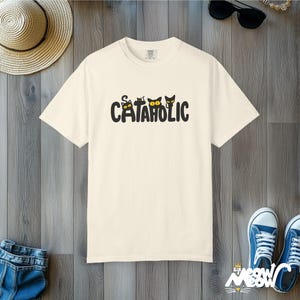 Maglietta Cat Lover di Cataholic: maglietta grafica Comfort Colors Ivory