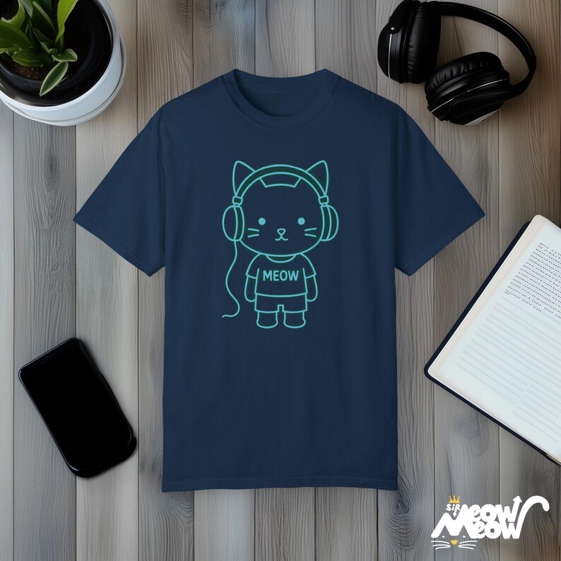 Comfort Colors Neon Cat-koptelefoon-T-shirt: Kawaii Vaporwave-T-shirt True Navy