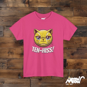 テンヒス！猫グラフィックTシャツ：猫好きへの面白いギフト Heliconia
