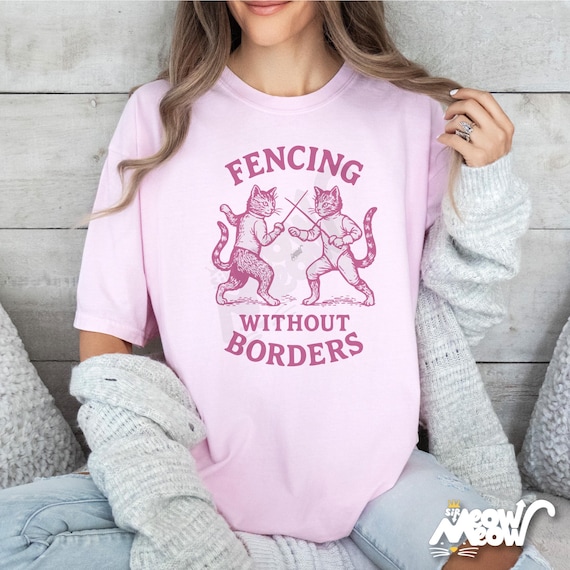 Comfort Colors Fencing Cat Shirt: Funny Vintage Fencer Tee