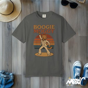Boogie Moggy Disco Cat T-Shirt: Retro 70s Comfort Colors Tee Pepper