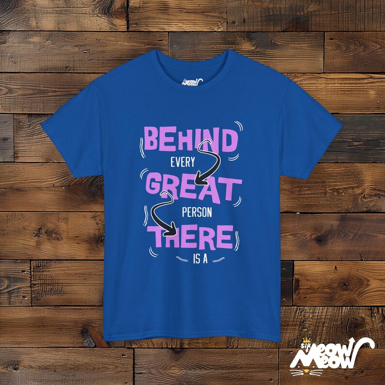 Camiseta divertida para amantes de los gatos: diseño frontal y posterior con gráfico de gatito. Royal