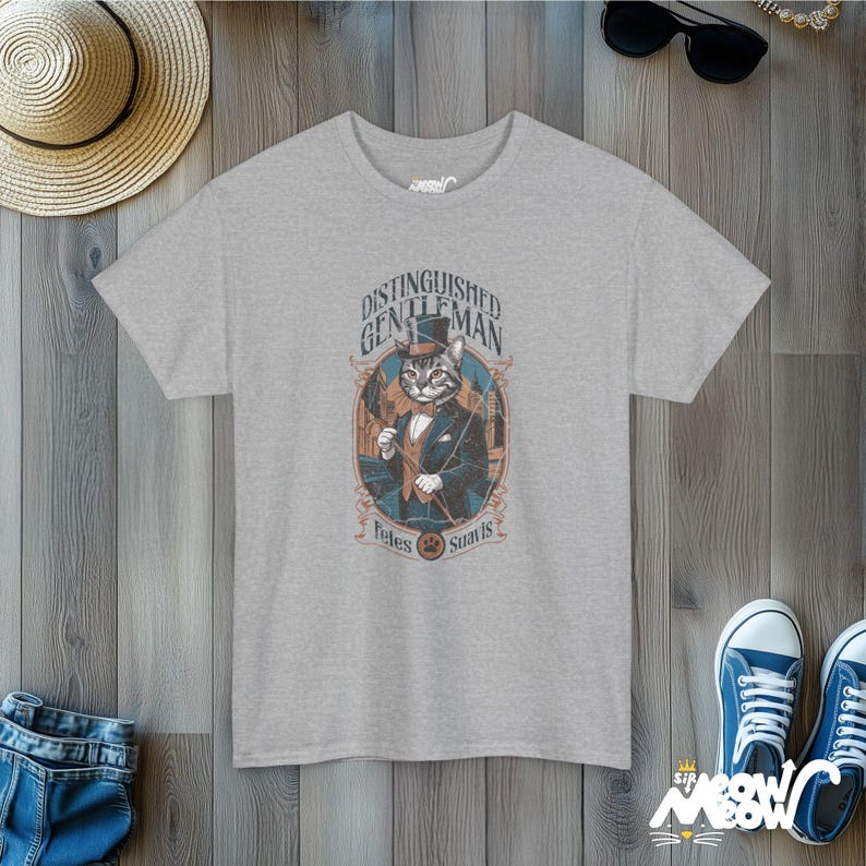Aristocratic Cat T-Shirt: Retro Gentleman Feline Design Sport Grey
