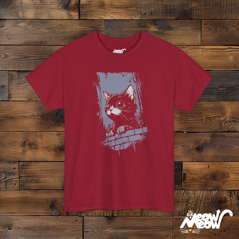 ブラックキャットグランジTシャツ：アニメゴススタイル、ユニセックスフィット Cardinal Red