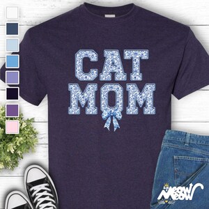 Chinoiserie Cat Mom T-Shirt: Blue Ribbon Toile Bow image 1