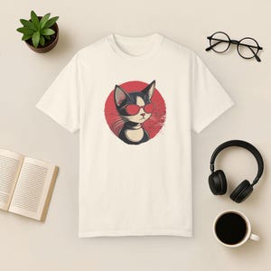 Cat Sunglasses T-Shirt, Retro Graphic Unisex Tee Ivory