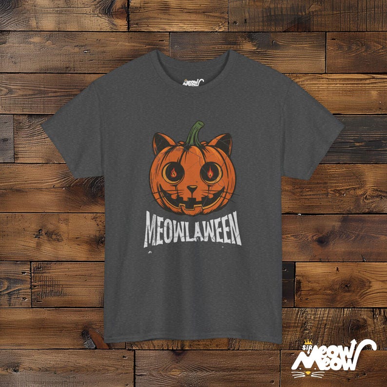 Meowlaween Halloween Cat Pumpkin Design, Spooky Fun Unisex T-Shirt for Cat Lovers Dark Heather