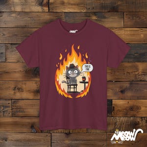 T-shirt grappige kattenmeme: dit is prima Maroon