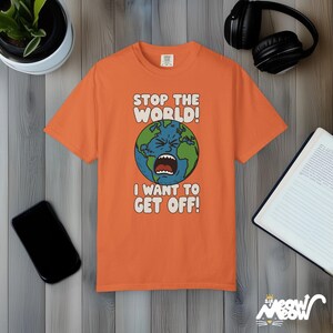 Zabawna koszulka z egzystencjalnym memem: Comfort Colors Graphic Tee Burnt Orange