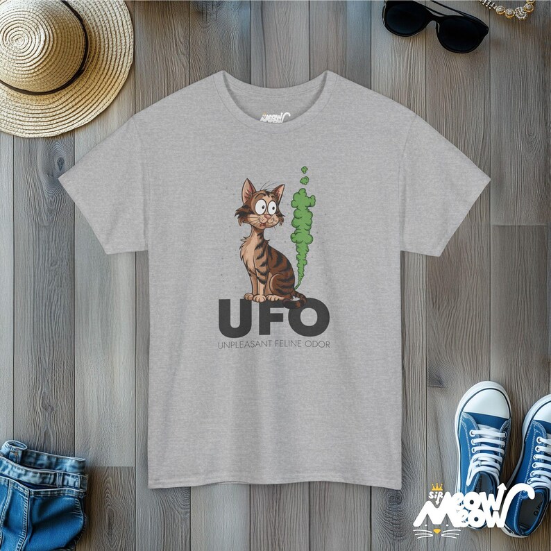 Funny Cat Graphic T-Shirt: UFO Unpleasant Feline Odor Tee Sport Grey
