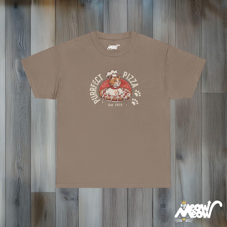 Camiseta Purrfect Pizza Cat: Camiseta gráfica divertida para amantes da gastronomia Brown Savana