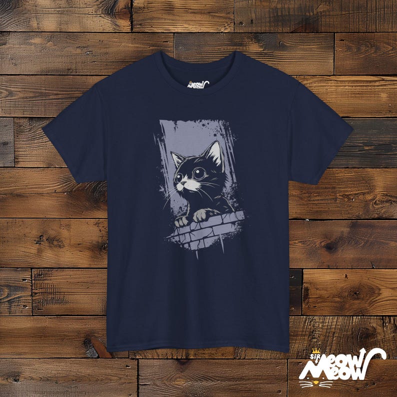 ブラックキャットグランジTシャツ：アニメゴススタイル、ユニセックスフィット Navy