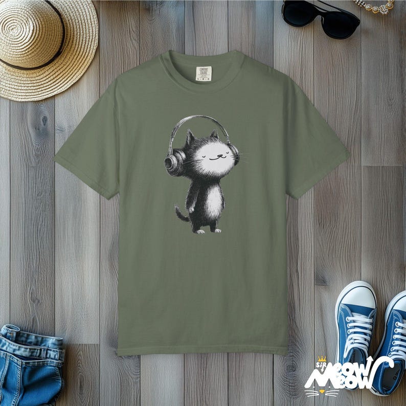 Headphones Cat T-Shirt: Lo-Fi Music Comfort Colors Tee Moss