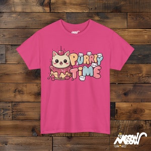 Purrty Time Katzen Shirt - Geschenk für Katzenliebhaber Heliconia