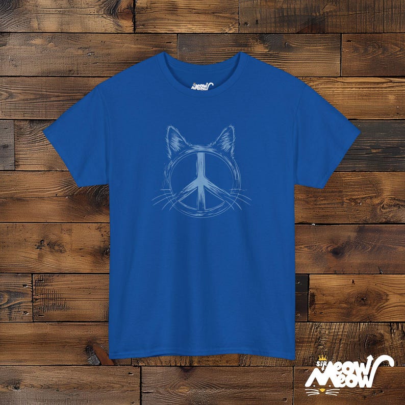 Peace Cat T-Shirt: Minimalist Retro Hippie Unisex Shirt Royal