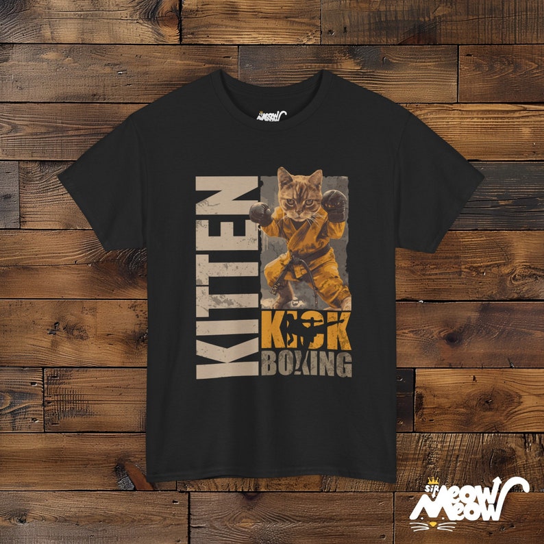 Grappig kickboks-T-shirt kitten: Cat Martial Arts-ontwerp Black
