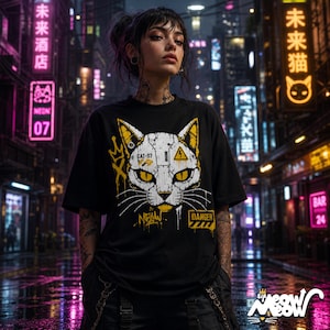 ロボット猫Tシャツ、サイバーパンクグラフィティメカグラフィックTシャツ、ストリートウェア猫好きシャツ 画像 2