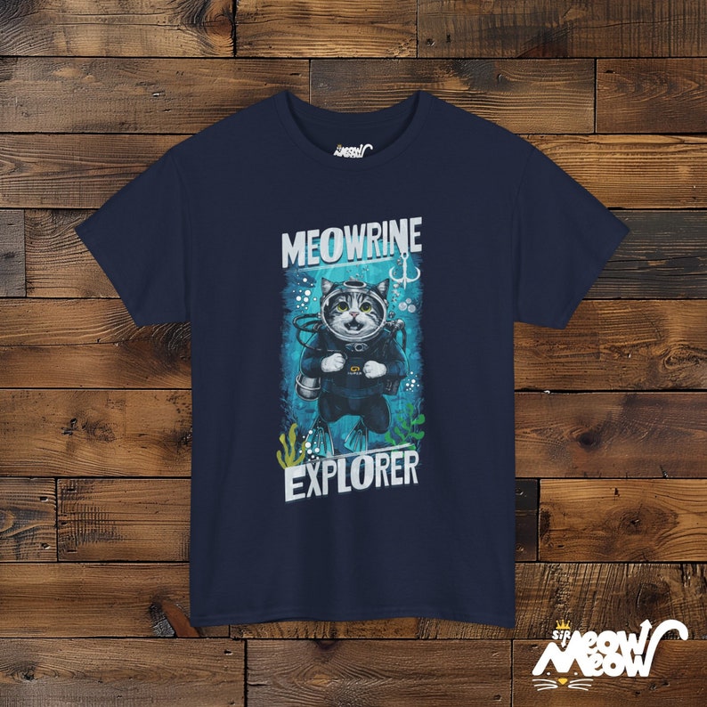 Meowrine Explorer T-Shirt: Funny Scuba Diving Cat Graphic Tee Navy