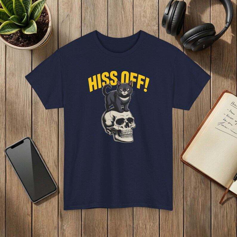 Hiss Off! Funny Cat Skull Graphic Unisex T-Shirt Navy