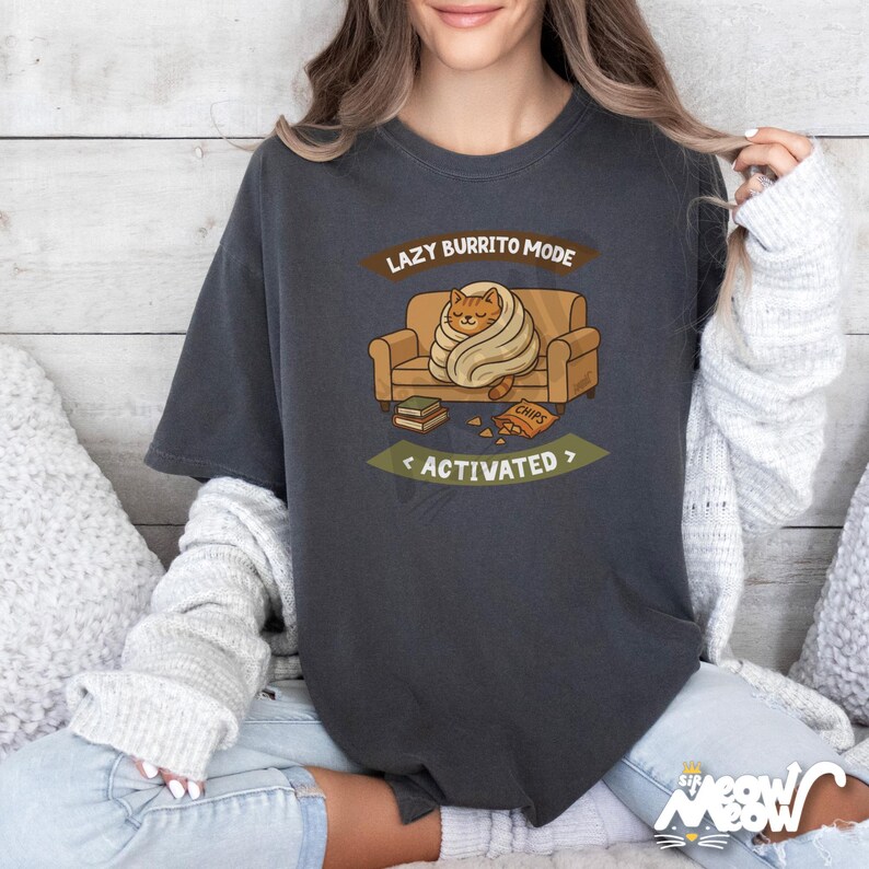 T-shirt Lazy Cat Burrito Comfort Colors - Cadeau amusant pour les amoureux des chats Pepper
