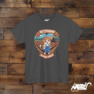 Funny Farmer Cat Graphic Tee - Outstanding in My Field - Cat Lover Gift Dark Heather