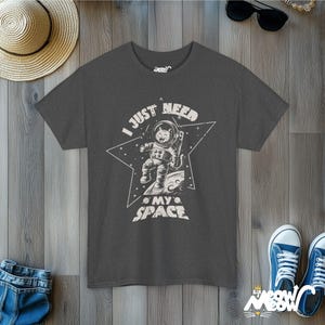 Cat Astronaut T-Shirt: Funny Space Cat Lover Gift Dark Heather