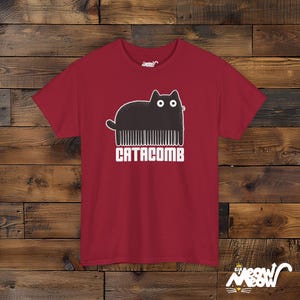 Catacomb Pun Unisex T-Shirt, Funny Hairdresser Cat Tee Cardinal Red