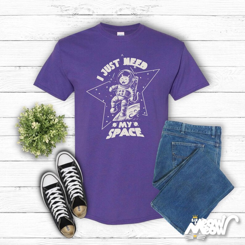 Cat Astronaut T-Shirt: Funny Space Cat Lover Gift Lilac