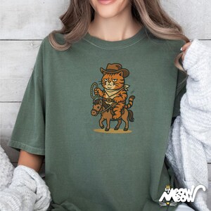 Cowboy Cat Comfort Colors Tee: Funny Rodeo Graphic T-Shirt image 1