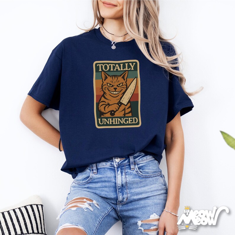 Unhinged Cat Knife T-Shirt: Funny Psycho Cat, Retro Style Navy
