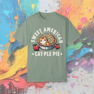 Comfort Colors Apple Pie Cat T-Shirt, Foodie Tee Bay
