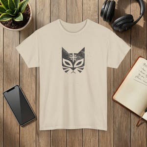 El Gato Mask Graphic T-Shirt Vintage Cat Face Design Unisex Cotton Tee Dark Charcoal Sand