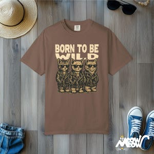 Camiseta retro de gatos moteros: camiseta gráfica "Born to Be Wild" Espresso