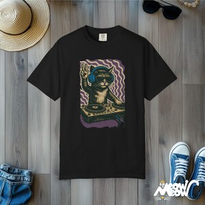 Comfort Colors DJ Cat T-Shirt: Retro Rave Graphic Tee Black