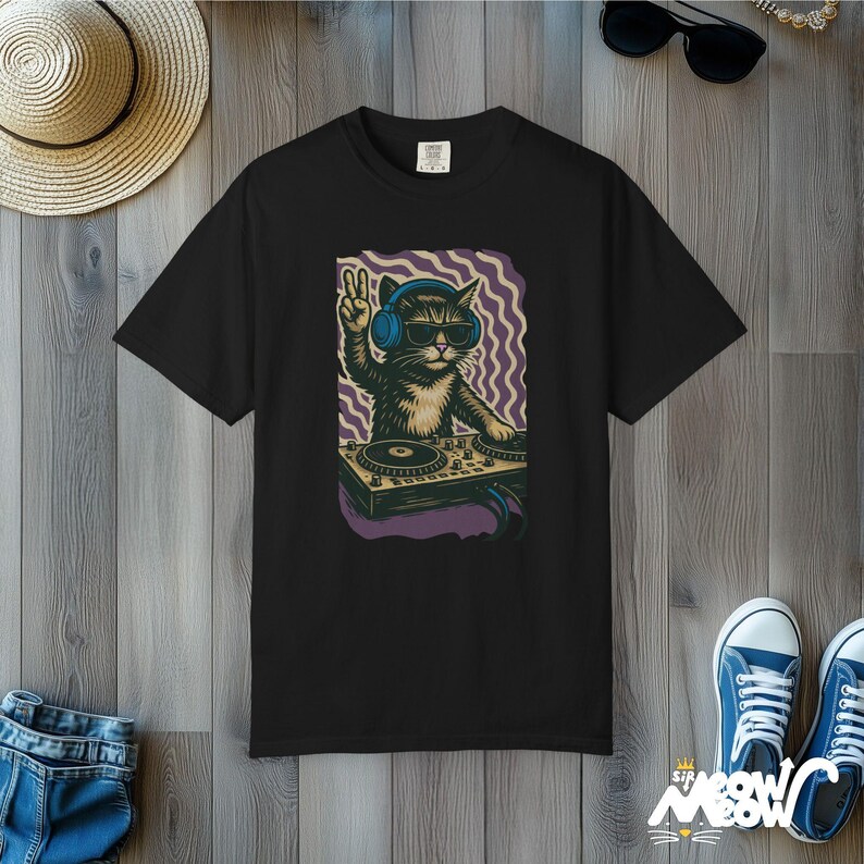 Comfort Colors DJ Cat T-Shirt: Retro Rave Graphic Tee Black