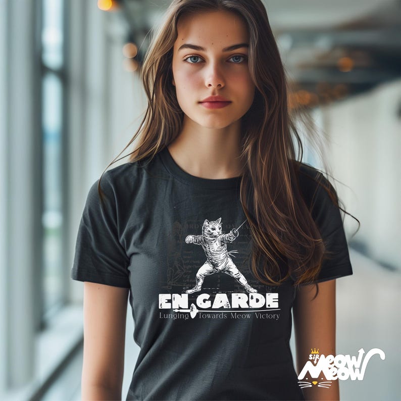 Fencing Cat Unisex Tee, Fencer Gift, Cat Lover Shirt, Sword Fighting En Garde T-Shirt Black
