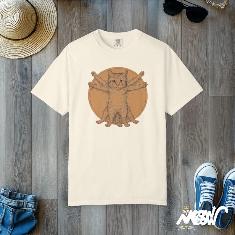 Camiseta del Gato de Vitruvio de Comfort Colors: Parodia del arte de Da Vinci Ivory