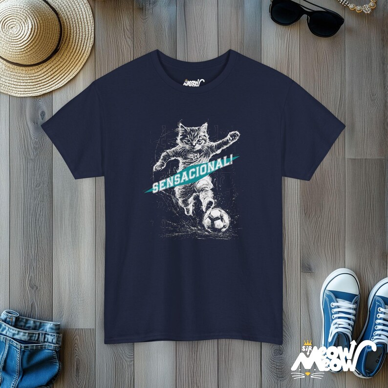 Soccer Cat-T-shirt: sensationeel voetbalontwerp Navy