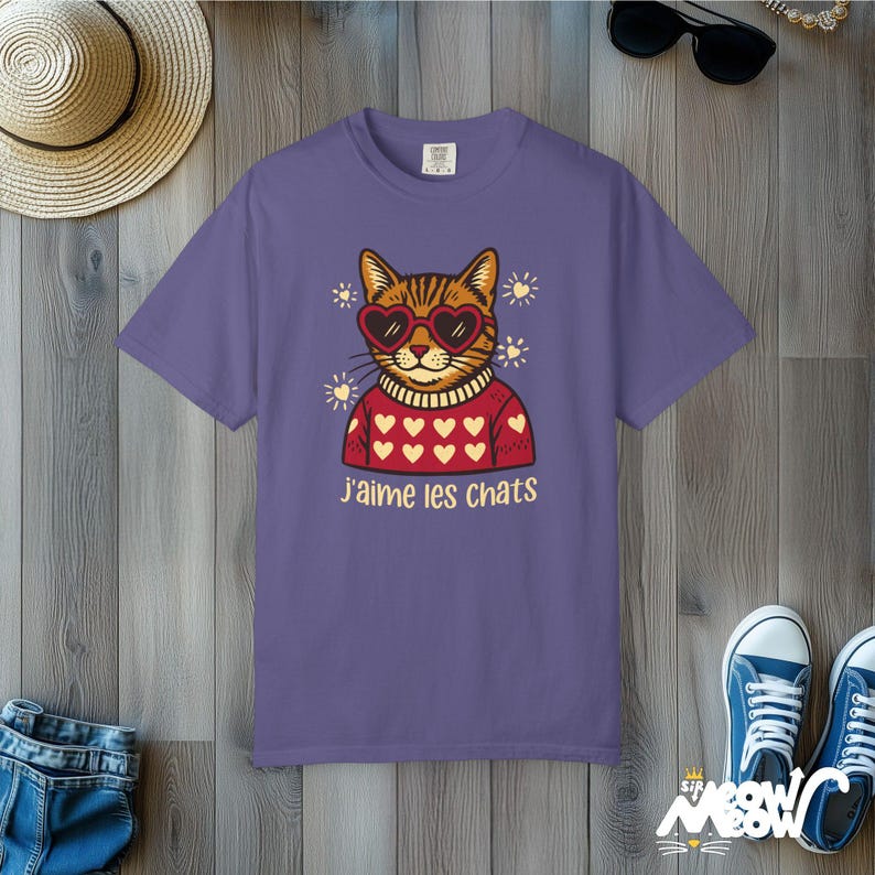 J'aime les Chats T-Shirt: Retro French Cat Lover Comfort Colors Tee Grape