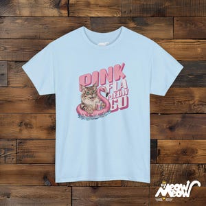 Lustiges Flamingo Katzen-T-Shirt - Retro Pink Fla-MEOW-Go Float Design - Lustiges Geschenk für Katzenliebhaber Light Blue